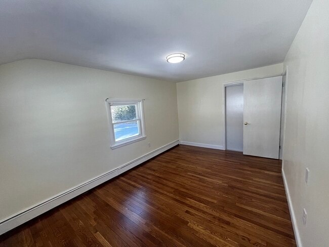 Building Photo - 150 Pond St