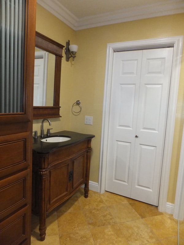 Building Photo - 3920 E 11th St