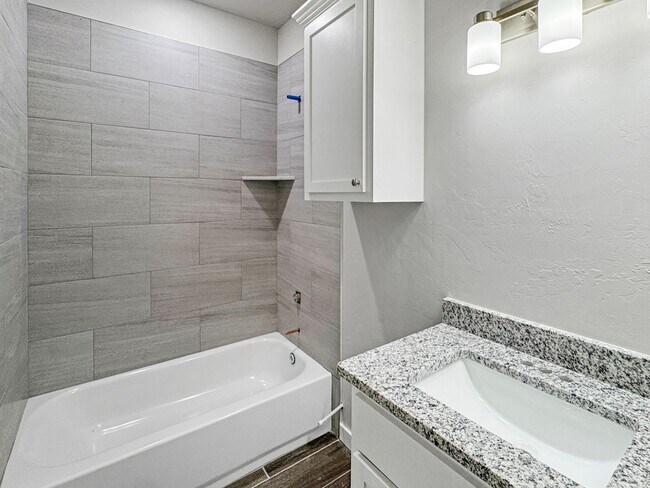 Building Photo - Beautiful 3-Bedroom Home in Council Ridge ...