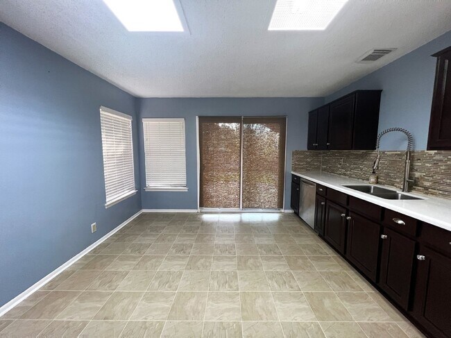 Building Photo - 7543 Prairie Lace