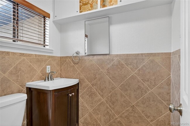 Building Photo - 225 S Yates St