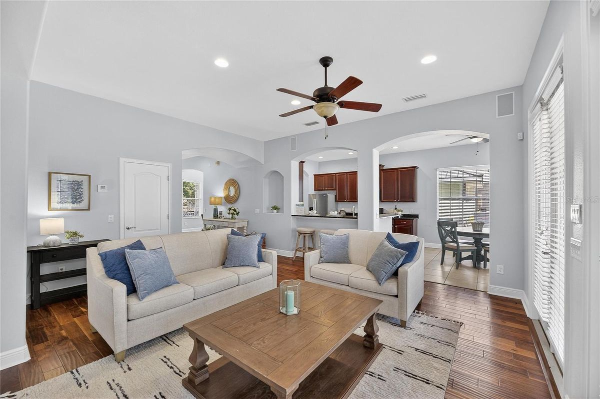 Building Photo - 410 Manns Harbor Dr