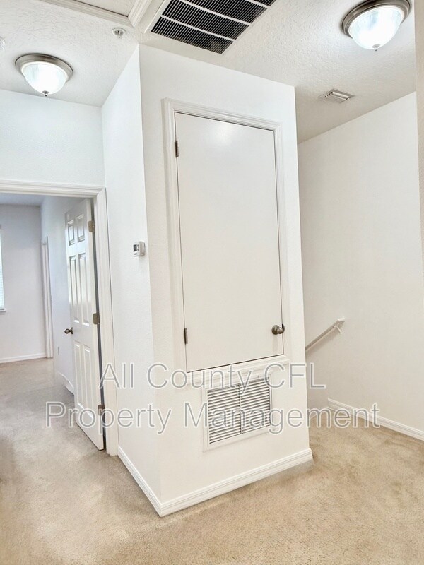 Building Photo - 619 Fortanini Cir