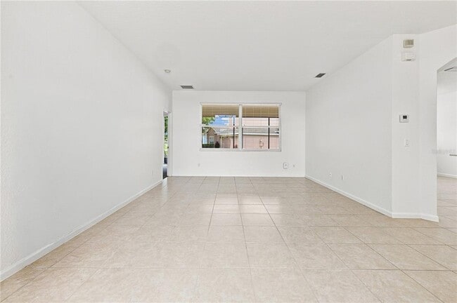 Building Photo - 3576 Maple Ridge Loop