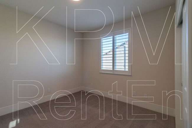 Building Photo - 10940 Portside Dr