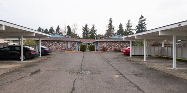Building Photo - 15631 NE Glisan St