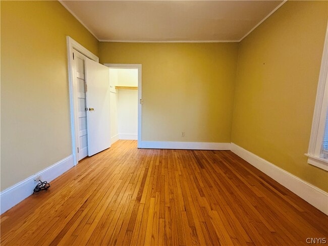 Building Photo - 1322 E Genesee St