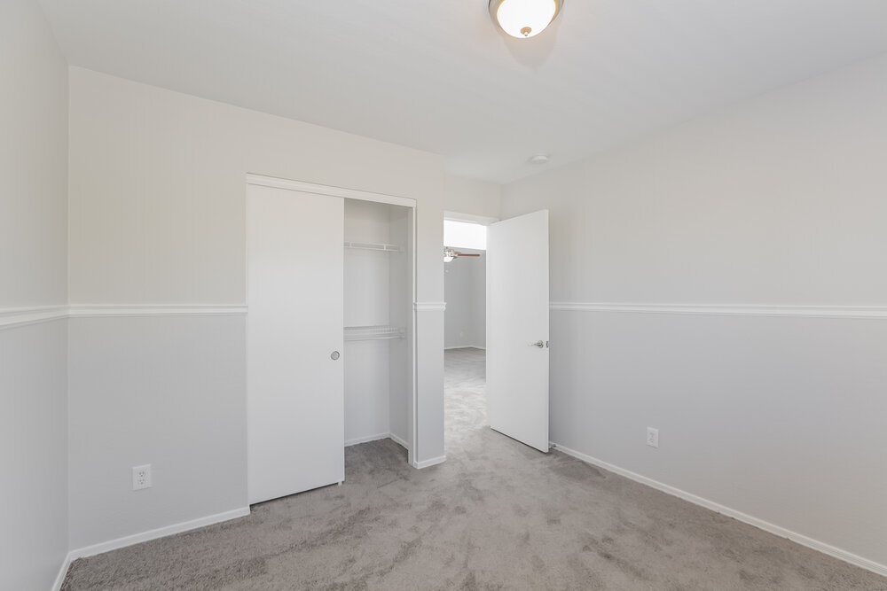 Building Photo - 12456 W Mandalay Ln