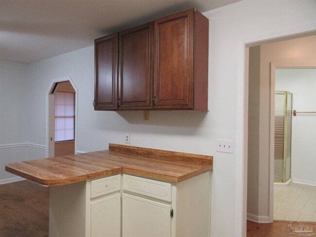 Building Photo - 5060 Saints Ln