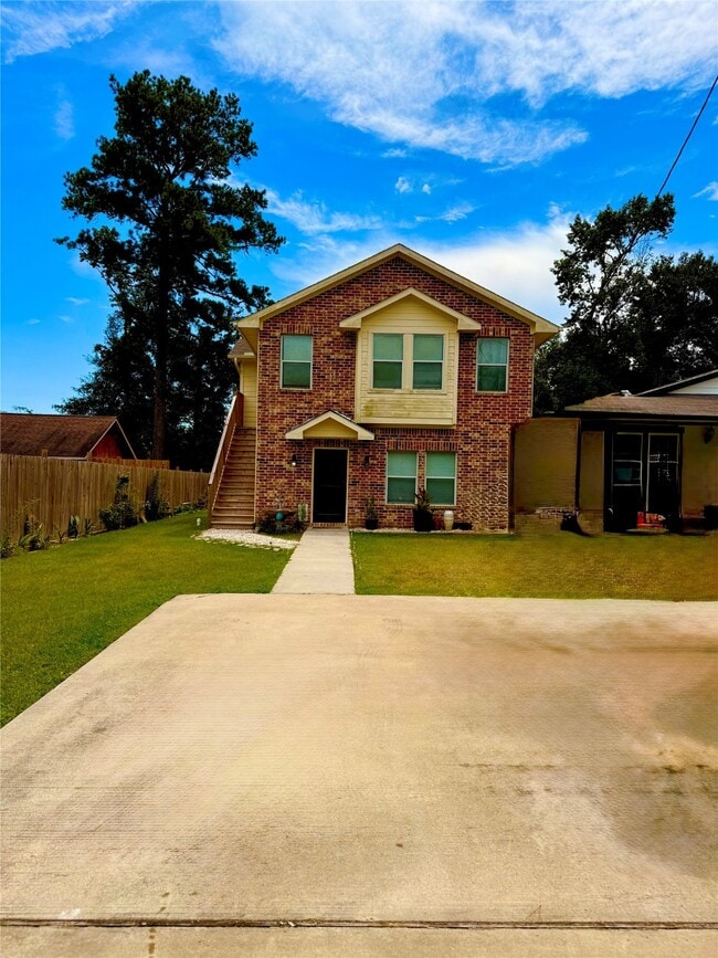 Primary Photo - 23030 S Oak Dr