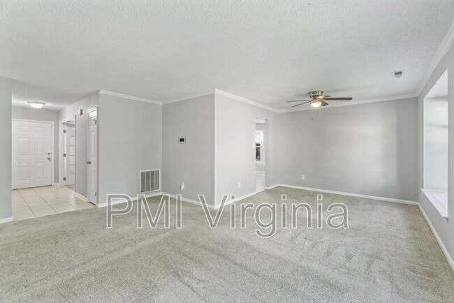 Building Photo - 3909 Wilmington Ct