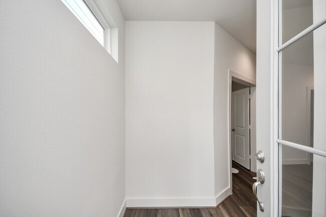 Building Photo - 5210 Burress Springs Ln
