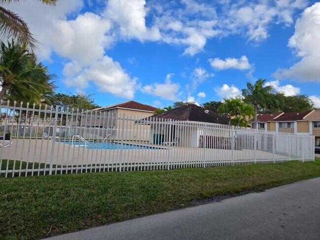 Building Photo - 13926 SW 175th Terrace