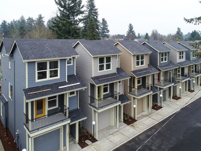 Building Photo - 13214 NE Glisan St