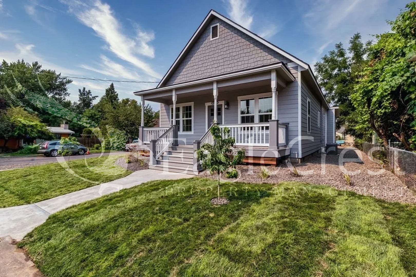 Building Photo - Remodeled Four Bedroom House Located Near Whitman College