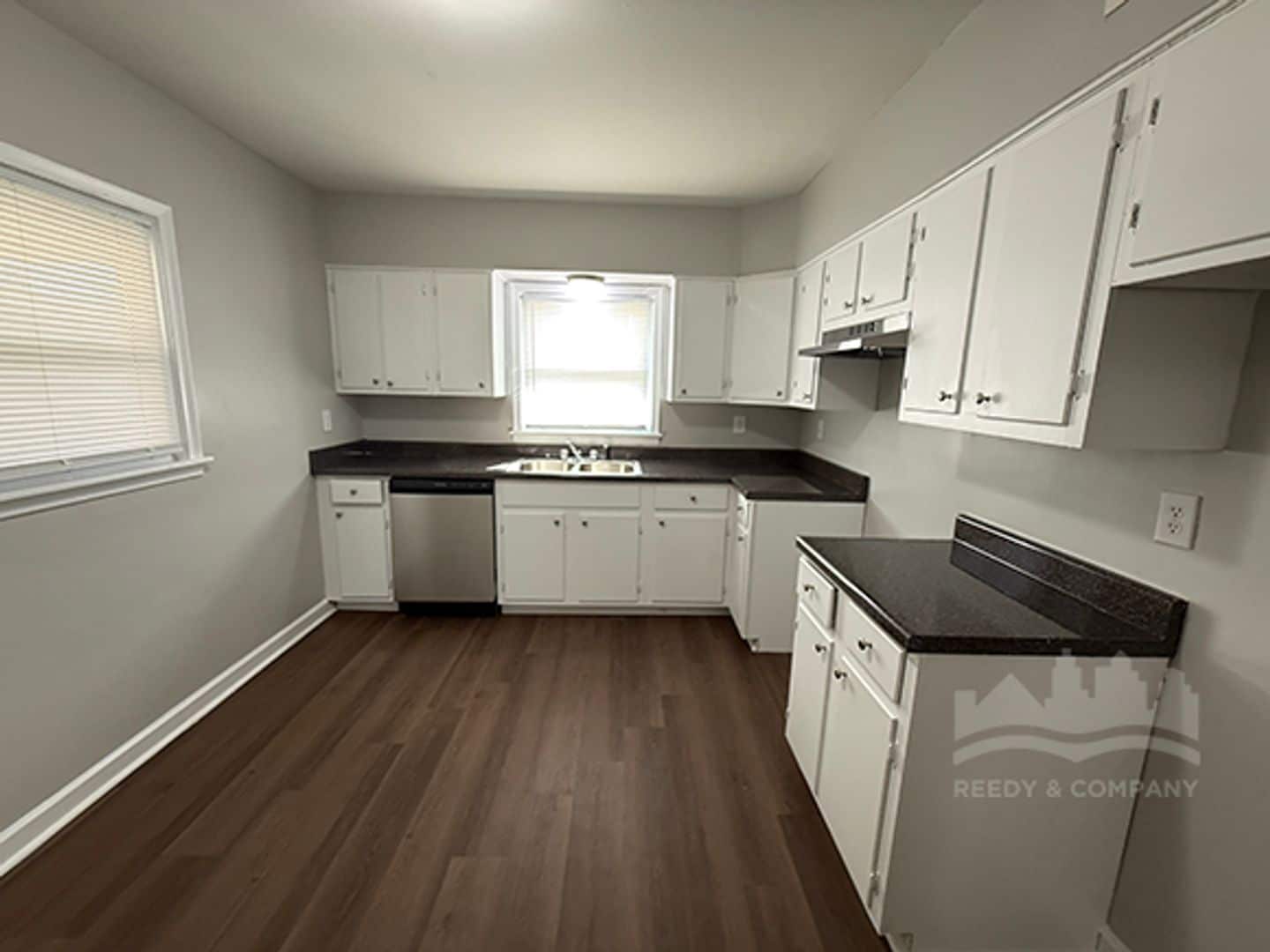 Building Photo - 3547 Barron Ave