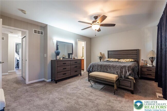 Building Photo - 2512 Gila Dr