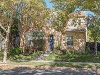 Building Photo - Upscale 3 Bedroom + Den, 4 bath, Detached Cottage, in Gale Ranch!