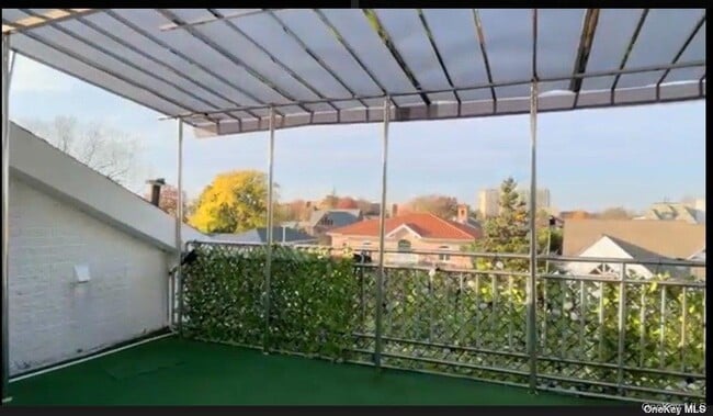 Building Photo - 215-40 27th Ave