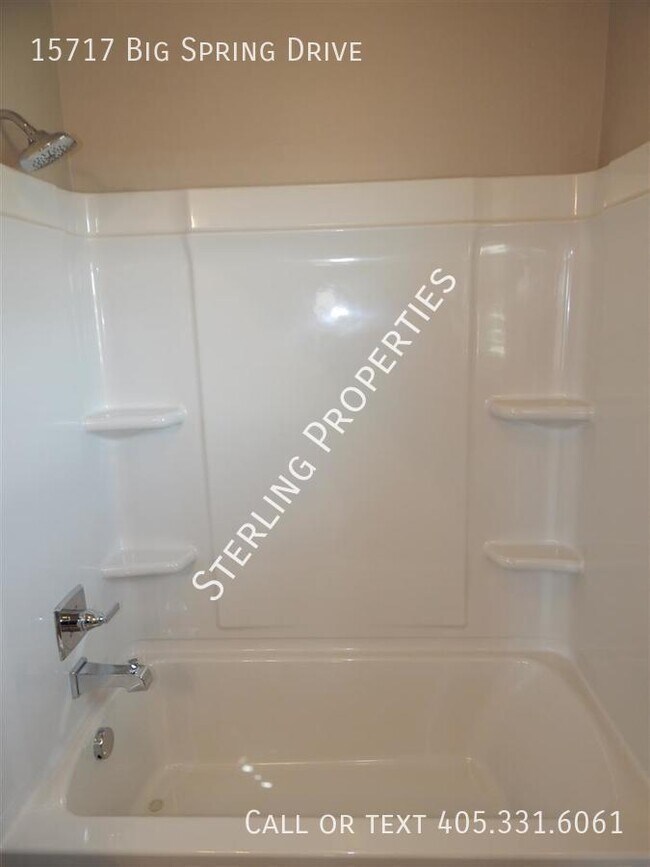 Building Photo - 15717 Big Spring Dr