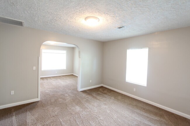 Building Photo - 2701 Ave J