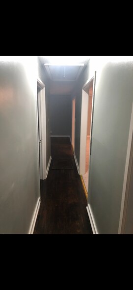 Building Photo - 87 Dairy St