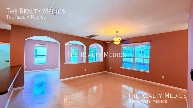 Building Photo - 4067 Knott Dr