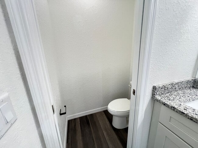 Building Photo - Beautifl Bedroom / 2 Bath Home in Ocklawaha!