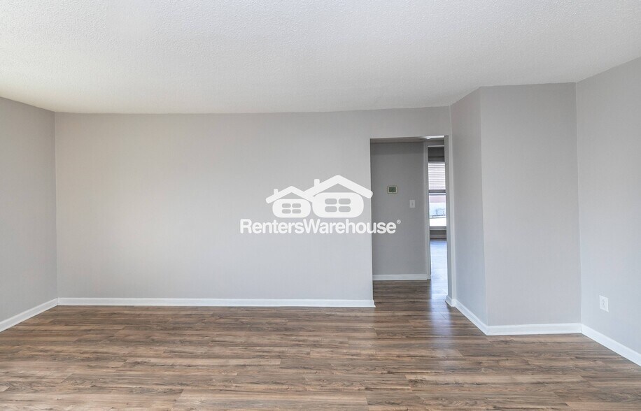 Building Photo - 3602 Gillham Rd