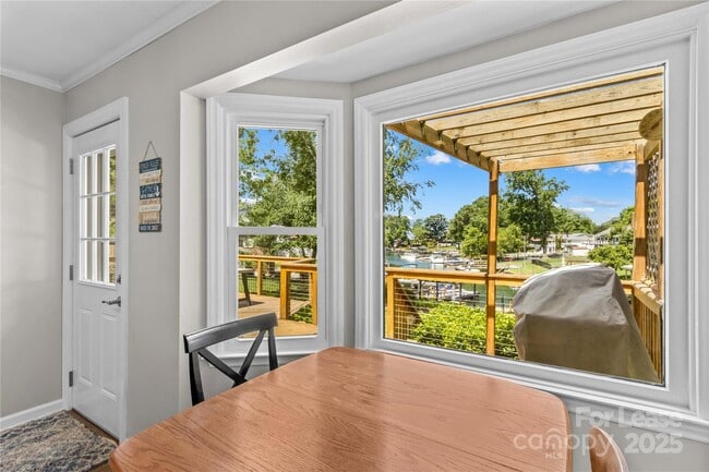 Building Photo - 21112 Rio Oro Dr