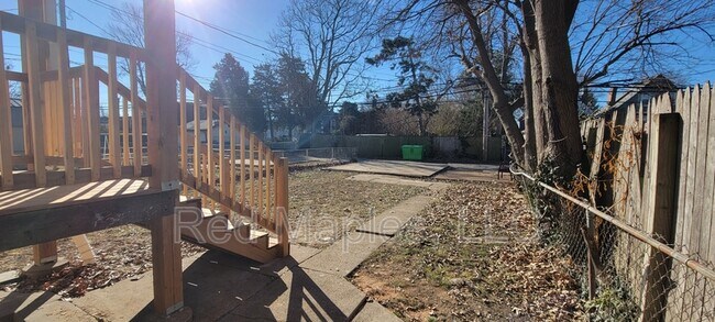 Building Photo - 708 Wilmington Ave