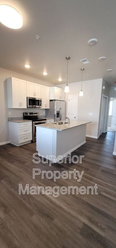 Building Photo - 1611 Richard Martin Dr