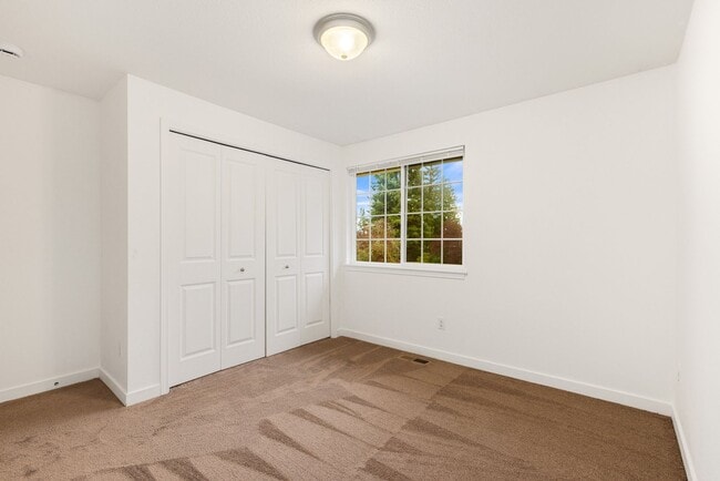 Building Photo - PM-UT-GOL*813-MF