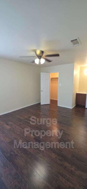 Building Photo - 312 Dover Heights Trail