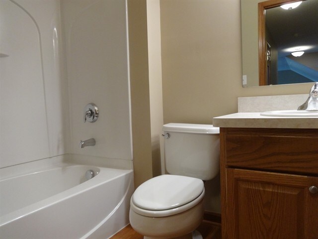 Building Photo - 16 Stoney Bluff Way