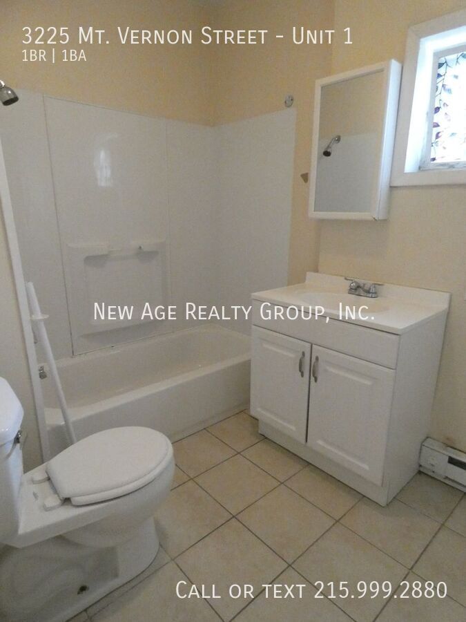 Building Photo - 3225 Mt Vernon St