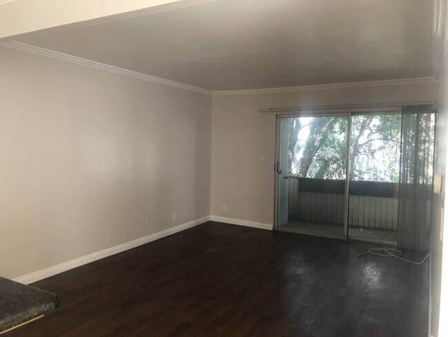 Building Photo - 18620 Hatteras St