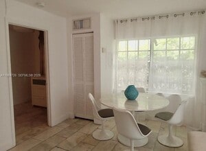 Building Photo - 1526 Pennsylvania Ave