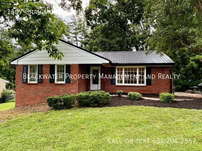 Primary Photo - 1107 Craigmont Dr