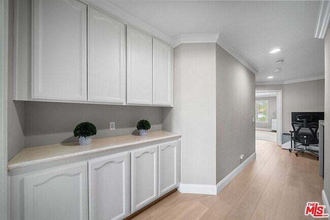 Building Photo - 5413 Mark Ct