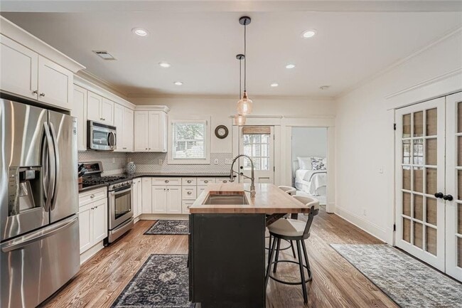 Building Photo - 78 Whitefoord Ave SE