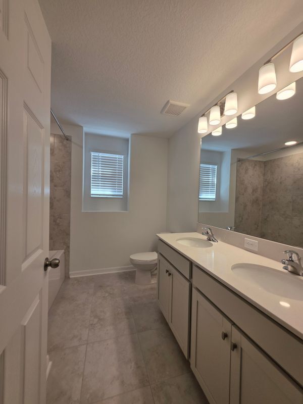 Building Photo - 3195 Fall Harvest Dr