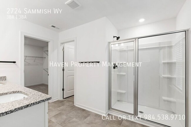 Building Photo - 2724 Sammish Way