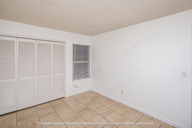 Building Photo - SAND2241