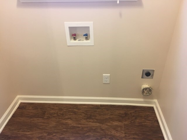 Building Photo - 298 Willow Point Cir