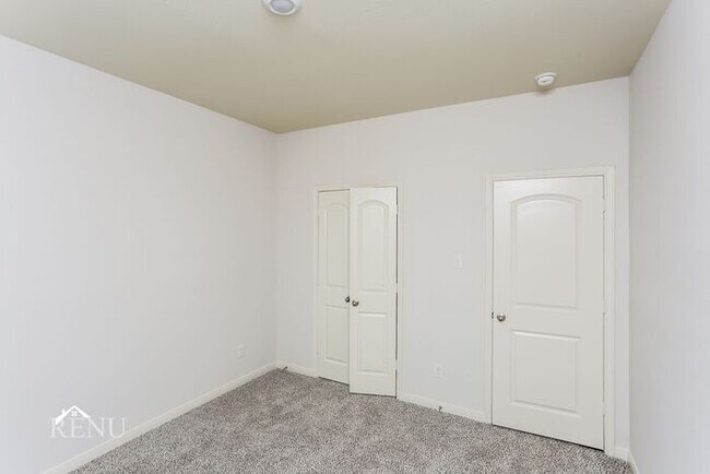 Building Photo - 309 Ridgeland Oak Dr