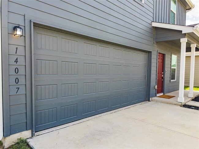 Building Photo - 14007 Tordillo Dr
