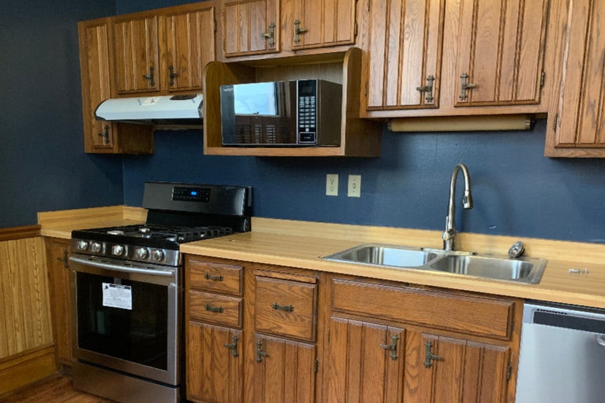 kitchen - 804 Main St