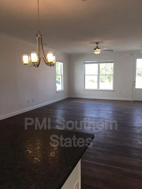 Building Photo - 207 Clarus Crk Wy
