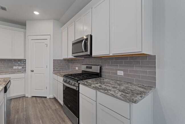 Building Photo - 4044 Legend Meadows